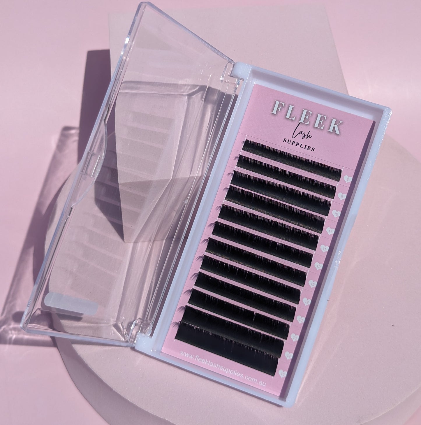 CLASSIC LASHES